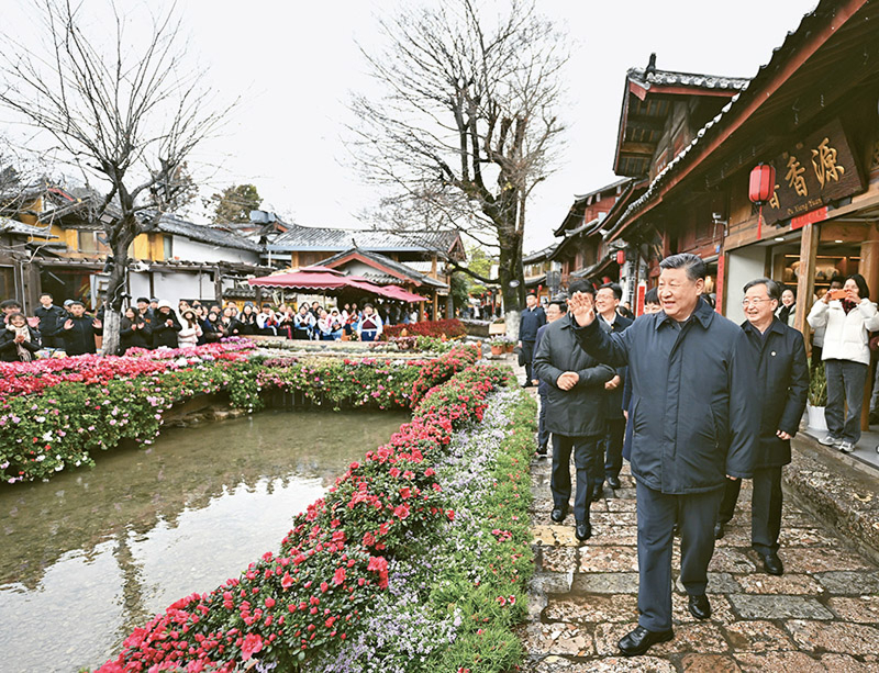 《求是》杂志发表习近平总书记重要文章《锲而不舍落实中央八项规定精神，以优良党风引领社风民风》(图4)