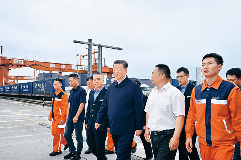 《求是》杂志发表习近平总书记重要文章《坚定不移推进高水平对外开放》(图3)