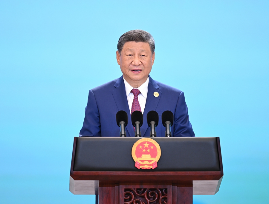 上合组织天津峰会丨习近平和彭丽媛为出席2025年上海合作组织峰会的国际贵宾举行欢迎宴会(图1)
