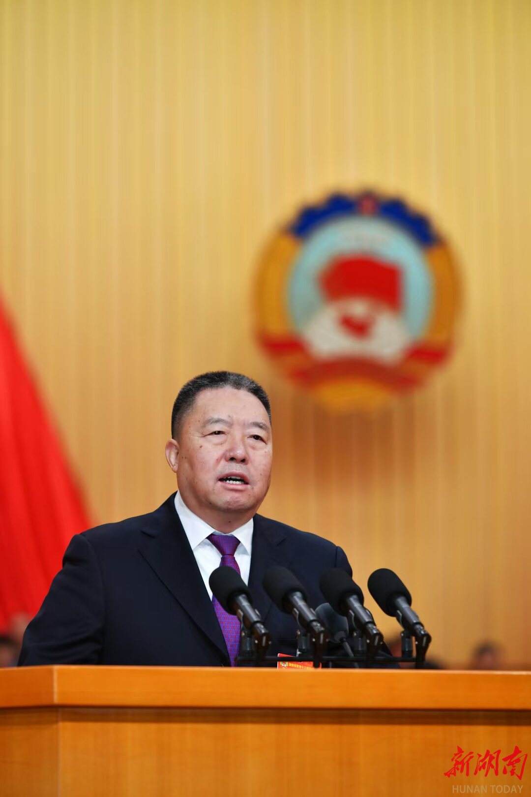 省政协十三届四次会议开幕(图1) 省政协十三届四次会议开幕(图1)