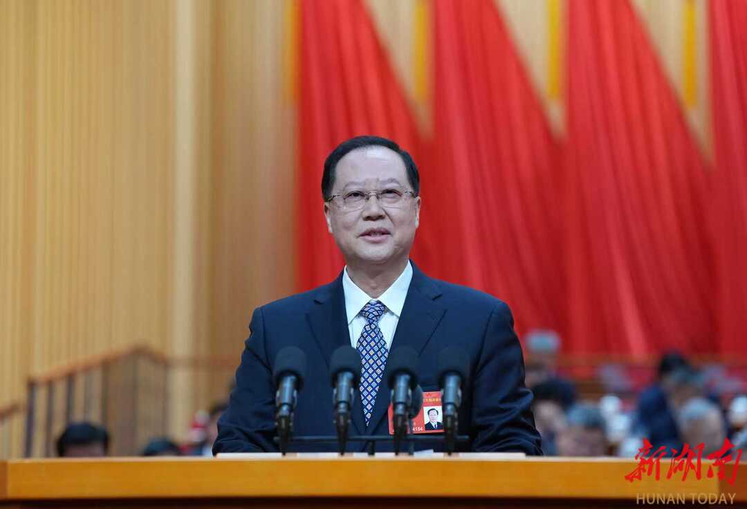 省十四届人大四次会议开幕 沈晓明主持 毛伟明作政府工作报告(图2)