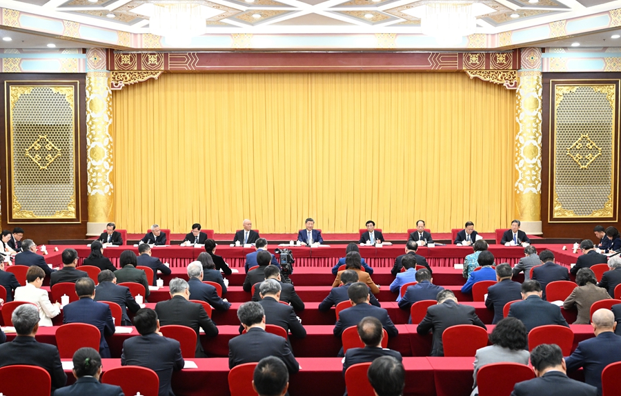 习近平看望参加政协会议的农工党九三学社医药卫生界社会福利和社会保障界委员(图3) 习近平看望参加政协会议的农工党九三学社医药卫生界社会福利和社会保障界委员(图3)