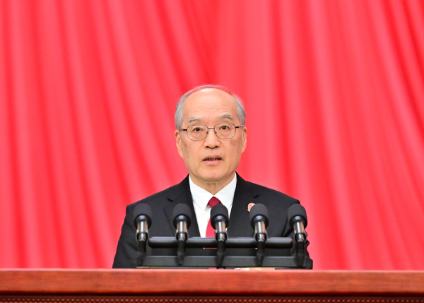 十四届全国人大四次会议举行第二次全体会议 习近平等出席(图3)