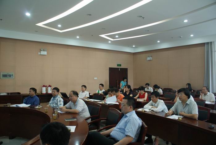 《湖南省志.社会科学志》评审会在我院召开(图2) 《湖南省志.社会科学志》评审会在我院召开(图2)