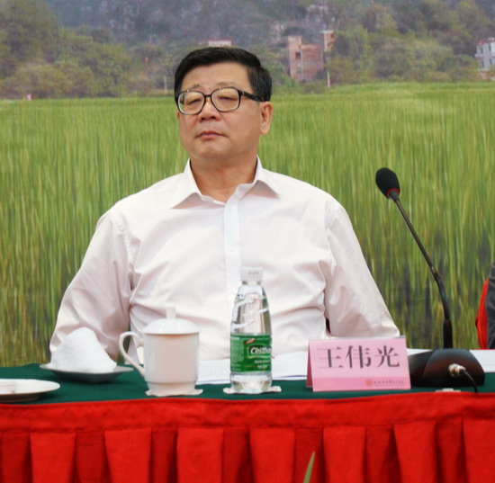 第五届中国社会科学前沿论坛在永州隆重召开(图2) 第五届中国社会科学前沿论坛在永州隆重召开(图2)