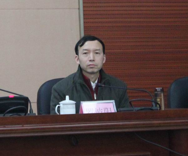 我院召开省管干部述职暨“一报告两评议”大会(图4) 我院召开省管干部述职暨“一报告两评议”大会(图4)