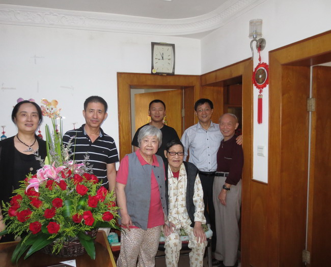 我院为离退休人员庆祝九九重阳节(图3) 我院为离退休人员庆祝九九重阳节(图3)