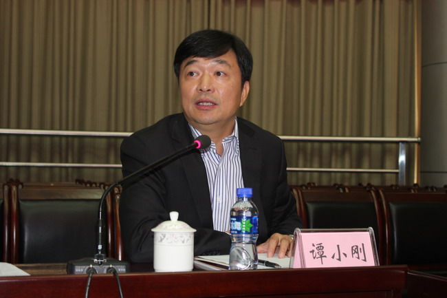 第十二届湖南十大杰出经济人物评选组委会实地考察第十三站·湖南云箭集团有限公司(图3) 第十二届湖南十大杰出经济人物评选组委会实地考察第十三站·湖南云箭集团有限公司(图3)