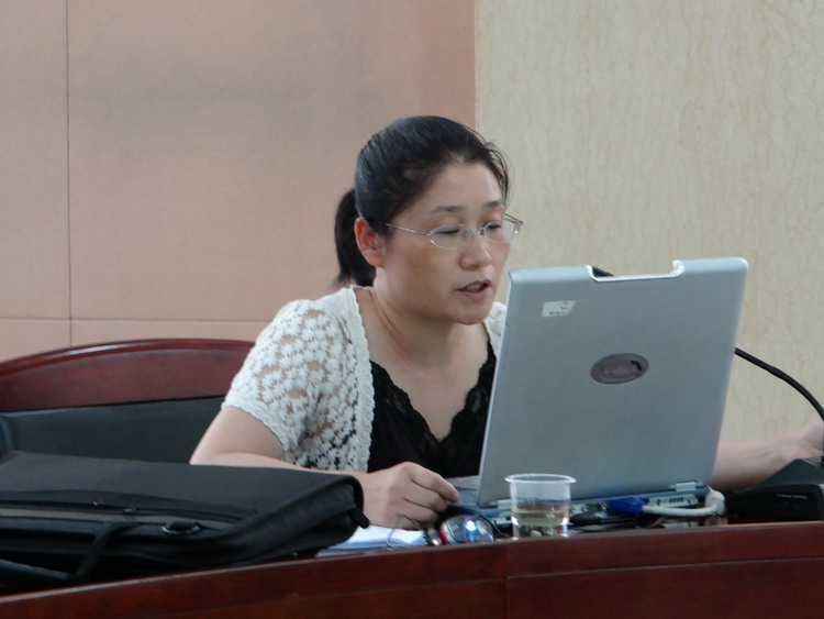 我院举办学术沙龙探讨“房价为什么控而不降”(图3) 我院举办学术沙龙探讨“房价为什么控而不降”(图3)