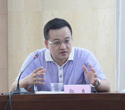 “新型工业化是富民强省的第一推动力”学术沙龙在省社科院召开(图6) “新型工业化是富民强省的第一推动力”学术沙龙在省社科院召开(图6)