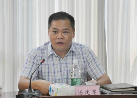 “新型工业化是富民强省的第一推动力”学术沙龙在省社科院召开(图2) “新型工业化是富民强省的第一推动力”学术沙龙在省社科院召开(图2)