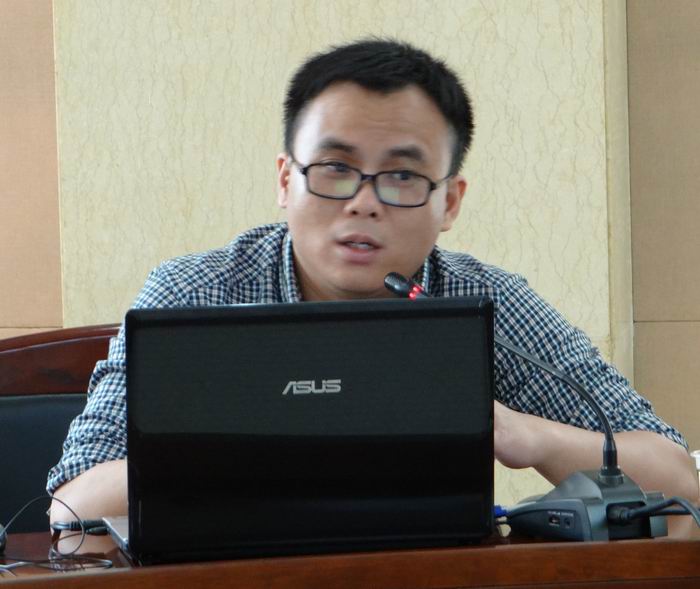 曾俊森博士纵论“定量研究在社会科学研究中的实用体会”(图1) 曾俊森博士纵论“定量研究在社会科学研究中的实用体会”(图1)
